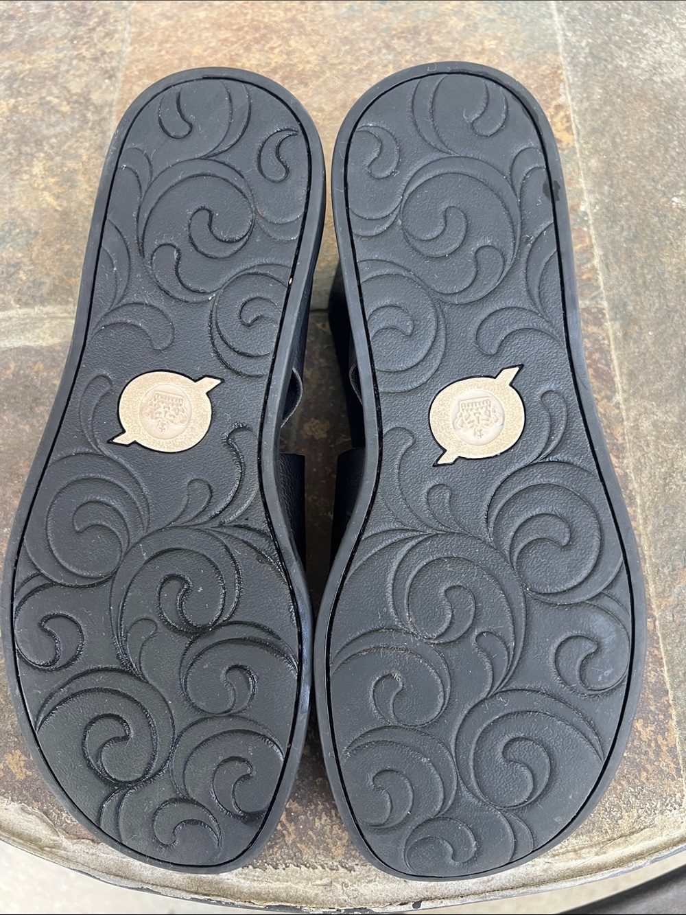 Born Iwa Black Leather Wrap Sandals - Picture 8 of 8